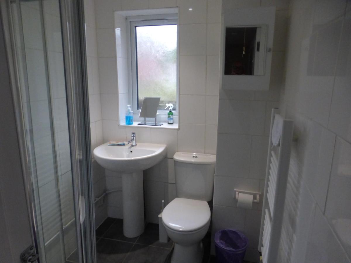 בארנט Self-Contained Private Apartment מראה חיצוני תמונה